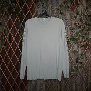 Small - Undefeated Hype Long sleeve repeat logo LS t-shirt